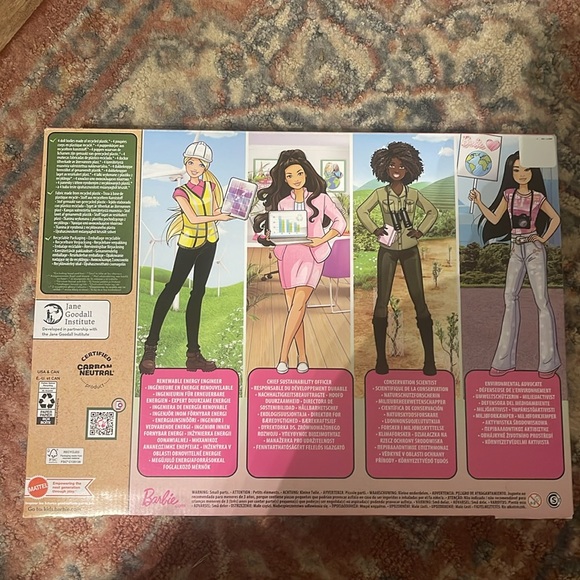 Barbie Eco-leadership team New in the box - Picture 2 of 2